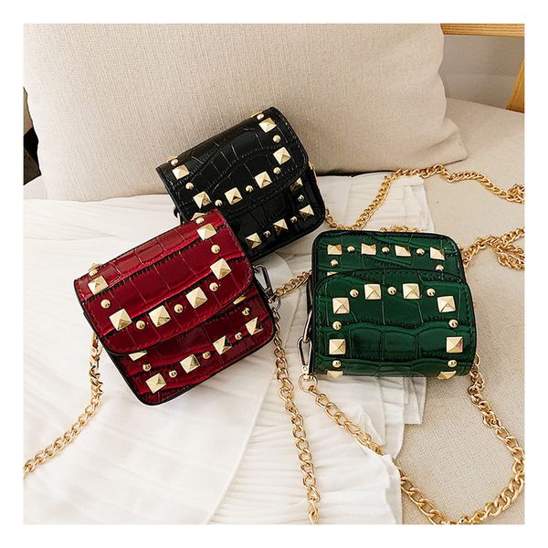 crocodile small square bag 2019 new mini classic rivet shoulder diagonal portable handbag
crocodile small square bag 2019 new mini classic rivet shoulder diagonal portable handbag