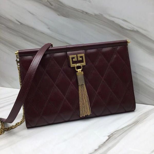 high-end quality new ladies dinner handbags designer messenger bag metal fringed decorative clutches detachable long shoulder strap
high-end quality new ladies dinner handbags designer messenger bag metal fringed decorative clutches detachable long shoulder strap