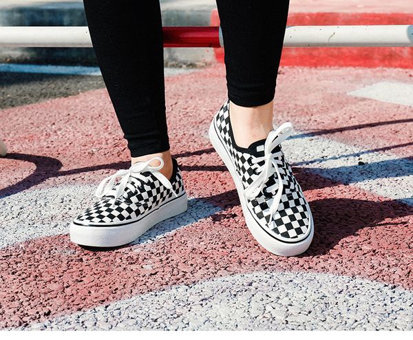 2018 women&men canvas shoes fashion skate casual shoes female checkered slip on basket flats tenis t01, Black
2018 women&men canvas shoes fashion skate casual shoes female checkered slip on basket flats tenis t01, Black