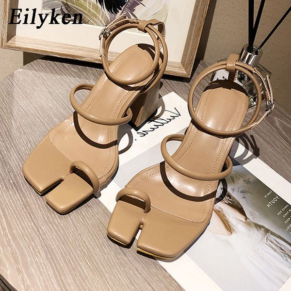 eilyken 2020 new design square toe high heel sandals summer outdoor dress shoes ladies elegant sandals ankle strap ladies shoes y200702, Black
eilyken 2020 new design square toe high heel sandals summer outdoor dress shoes ladies elegant sandals ankle strap ladies shoes y200702, Black