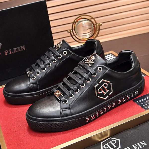 2019 new outdoor casual shoes, real leather straps spikes set low-sneakers metal outdoor design with original packaging qj, Black
2019 new outdoor casual shoes, real leather straps spikes set low-sneakers metal outdoor design with original packaging qj, Black