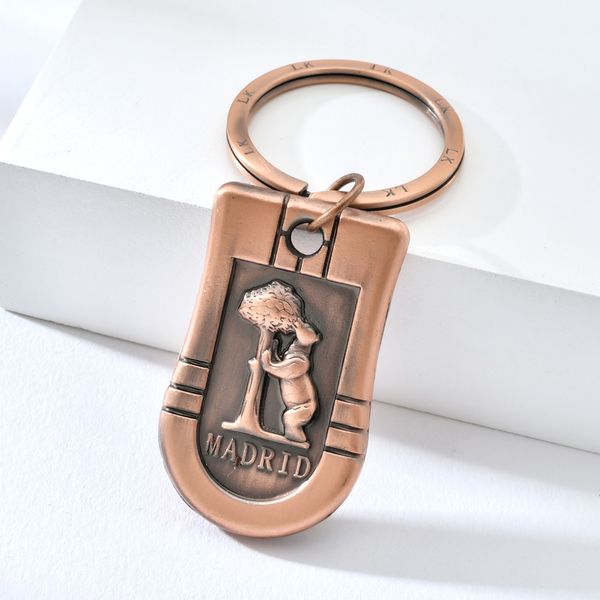 madrid the bear and the strawberry tree statue building pattern keychain ancient red zinc alloy metal souvenir keyring, Silver
madrid the bear and the strawberry tree statue building pattern keychain ancient red zinc alloy metal souvenir keyring, Silver