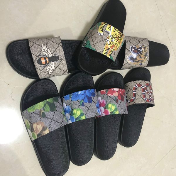 2019 men women slide sandals designer shoes luxury slide summer fashion wide flat slippery with thick sandals slipper flip flops size 36-45, Black
2019 men women slide sandals designer shoes luxury slide summer fashion wide flat slippery with thick sandals slipper flip flops size 36-45, Black