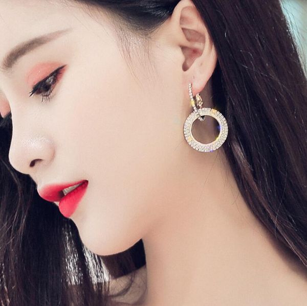 new fashion bling bling hoop earrings for women shiny crystal hollow round circle ear jewelry gift for wedding brincos 5 colors, Golden;silver
new fashion bling bling hoop earrings for women shiny crystal hollow round circle ear jewelry gift for wedding brincos 5 colors, Golden;silver