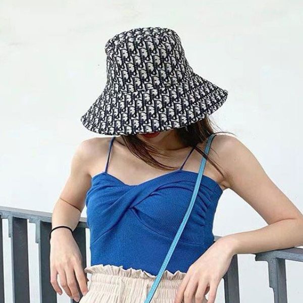 2020 new style women girl summer beach bucket hats sunshade fisherman caps camping travel outdoor fashion accessories, Blue;gray
2020 new style women girl summer beach bucket hats sunshade fisherman caps camping travel outdoor fashion accessories, Blue;gray