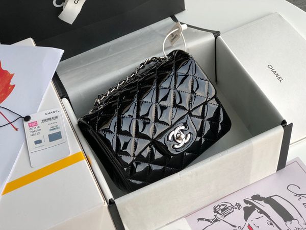 new women's one-shoulder bag 7a high-end custom quality diagonal cross bag fashion trend leisure style gold metal accessories with long
new women's one-shoulder bag 7a high-end custom quality diagonal cross bag fashion trend leisure style gold metal accessories with long