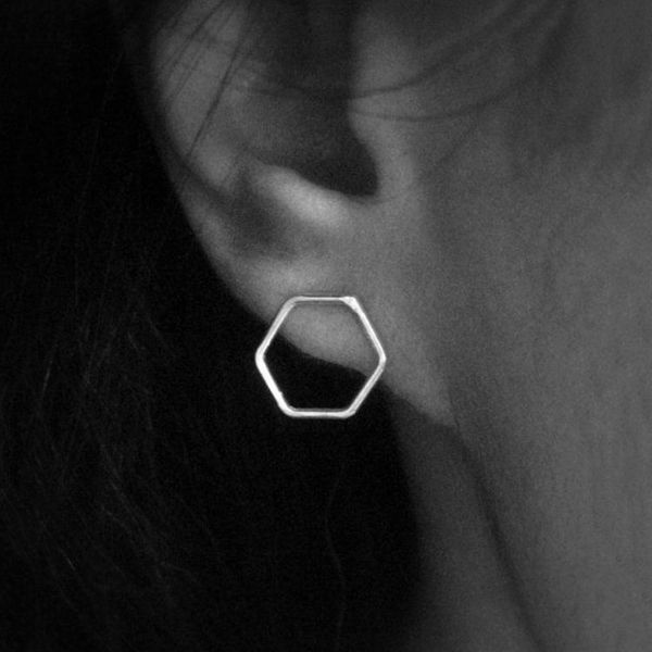simple korean creative geometric hexagon stud earrings for women small ear studs earing brincos fashion ear jewelry girls gift ry37, Golden;silver
simple korean creative geometric hexagon stud earrings for women small ear studs earing brincos fashion ear jewelry girls gift ry37, Golden;silver
