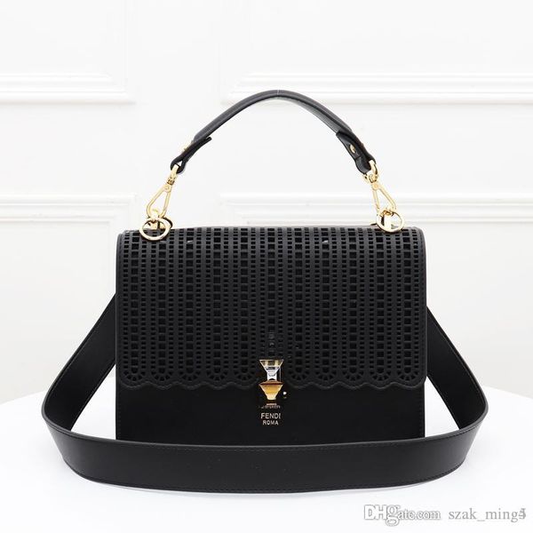 new fashion luxury ladies shoulder bag woman hollow solid color handbag ladies shopping bag soft and comfortable m1983 size 25*18*15cm
new fashion luxury ladies shoulder bag woman hollow solid color handbag ladies shopping bag soft and comfortable m1983 size 25*18*15cm