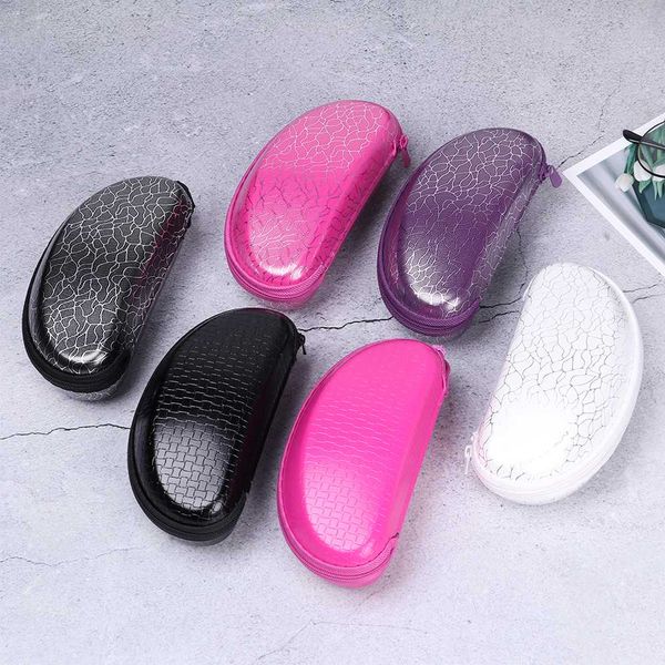 1pcs eva hard protective shell shape glasses pouch case box black/white travel office eyeglasses sunglasses reading case, Silver
1pcs eva hard protective shell shape glasses pouch case box black/white travel office eyeglasses sunglasses reading case, Silver