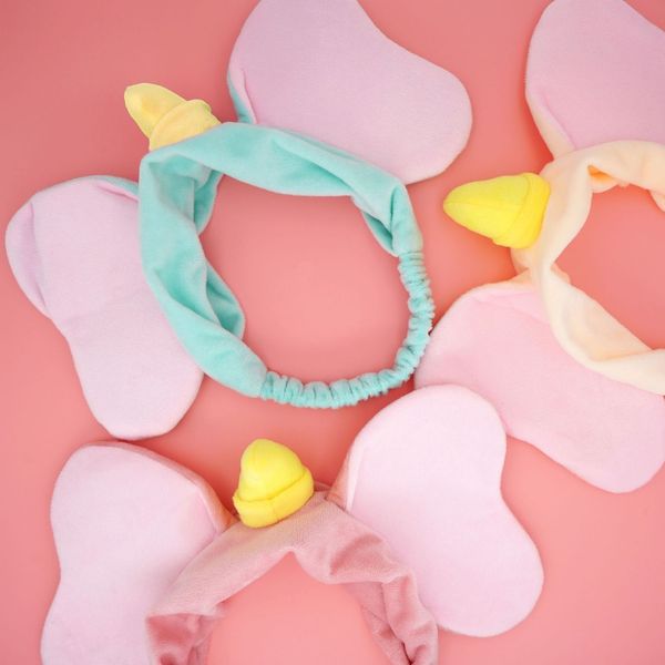 2019 new little flying elephant hair band shake sound the same cute super cute cartoon hair band, Brown
2019 new little flying elephant hair band shake sound the same cute super cute cartoon hair band, Brown