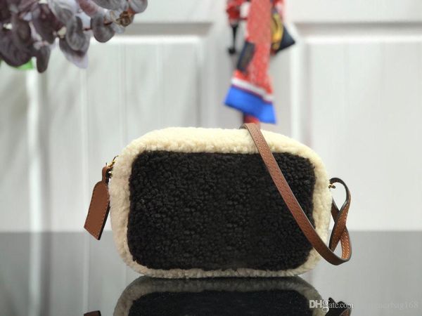new fashion luxury designer woman handbag cross bags shoulder genuine leather tote bag lambswool plush camera bag
new fashion luxury designer woman handbag cross bags shoulder genuine leather tote bag lambswool plush camera bag