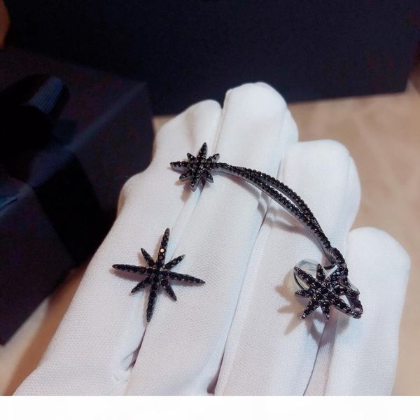 2019 asymmetric star silver inlaid diamond ear clip personality simple ab earrings female, Golden;silver
2019 asymmetric star silver inlaid diamond ear clip personality simple ab earrings female, Golden;silver