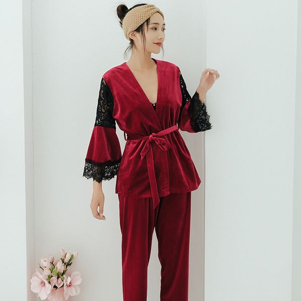 velvet pajamas women autumn winter warm pajamas set women lace sleepwear sleeveless strap nightwear robe, Black;red
velvet pajamas women autumn winter warm pajamas set women lace sleepwear sleeveless strap nightwear robe, Black;red