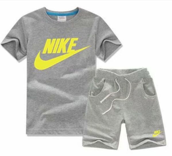 baby boys and girls designer t-shirts and shorts suit brand tracksuits 2 kids clothing set sell fashion summer children's +ttks, White
baby boys and girls designer t-shirts and shorts suit brand tracksuits 2 kids clothing set sell fashion summer children's +ttks, White
