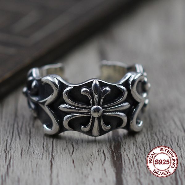 s925 pure silver men's ring personality retro gift punk style cross flower military flower classic ring gift to your lover 2019 new hot
s925 pure silver men's ring personality retro gift punk style cross flower military flower classic ring gift to your lover 2019 new hot