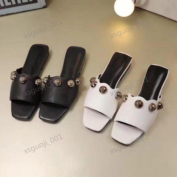 2020 luxury design ladies summer sandals beach slip casual slippers ladies comfortable shoes printed leather flowers bee summer slippers, Black;grey
2020 luxury design ladies summer sandals beach slip casual slippers ladies comfortable shoes printed leather flowers bee summer slippers, Black;grey