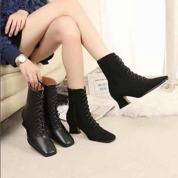 fabric of lacing boots: choose high-quality cowhide, inner whole sheepskin, original italian leather sole, cowhide with 6.5cm, Black
fabric of lacing boots: choose high-quality cowhide, inner whole sheepskin, original italian leather sole, cowhide with 6.5cm, Black