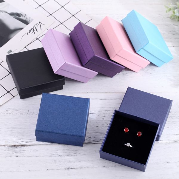 black jewelry box 9x9cm necklace earrings bracelets boxes paper gift packaging with black sponge can personalized logo 12pcs, Black;white
black jewelry box 9x9cm necklace earrings bracelets boxes paper gift packaging with black sponge can personalized logo 12pcs, Black;white