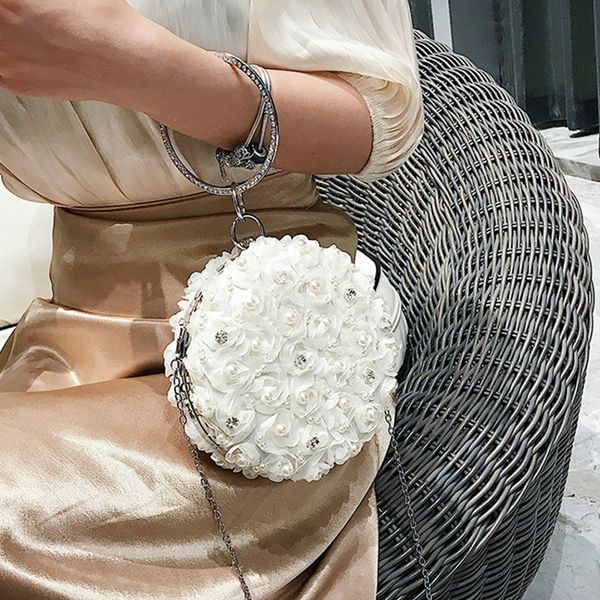 luxury diamonds round handle women's handbags fashion flower pearl crossbody bags for women designer ladies shoulder bag sac
luxury diamonds round handle women's handbags fashion flower pearl crossbody bags for women designer ladies shoulder bag sac