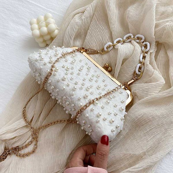new original design fashion clip bag shoulder bag & elegant handbag chain shoulder width 22cm height 12m thickness 6cm
new original design fashion clip bag shoulder bag & elegant handbag chain shoulder width 22cm height 12m thickness 6cm