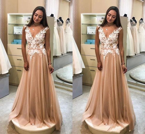 elegant prom dresses deep v-neck appliques sweep train formal party evening gowns plus size special occasion dresses vestidos de fiesta q13, Black
elegant prom dresses deep v-neck appliques sweep train formal party evening gowns plus size special occasion dresses vestidos de fiesta q13, Black