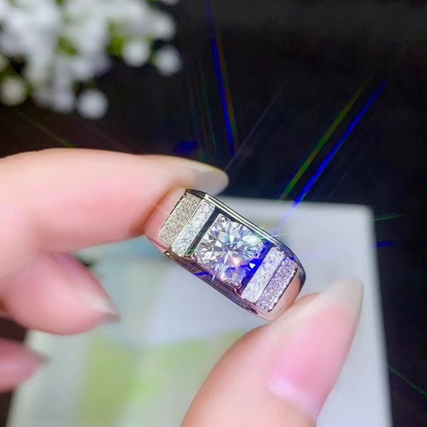 moissanite 1carat men's ring, now the most popular gemstone, has a high hardness, comparable to diamonds. 925 silver cj191219, Slivery;golden
moissanite 1carat men's ring, now the most popular gemstone, has a high hardness, comparable to diamonds. 925 silver cj191219, Slivery;golden