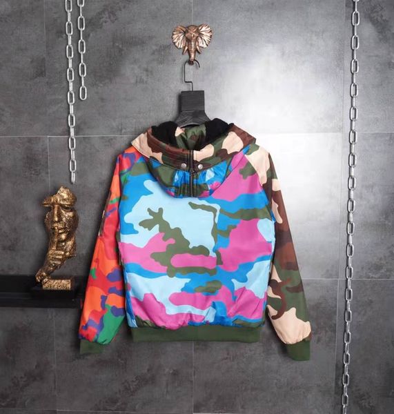 Jaquetas na369
Jaquetas na369