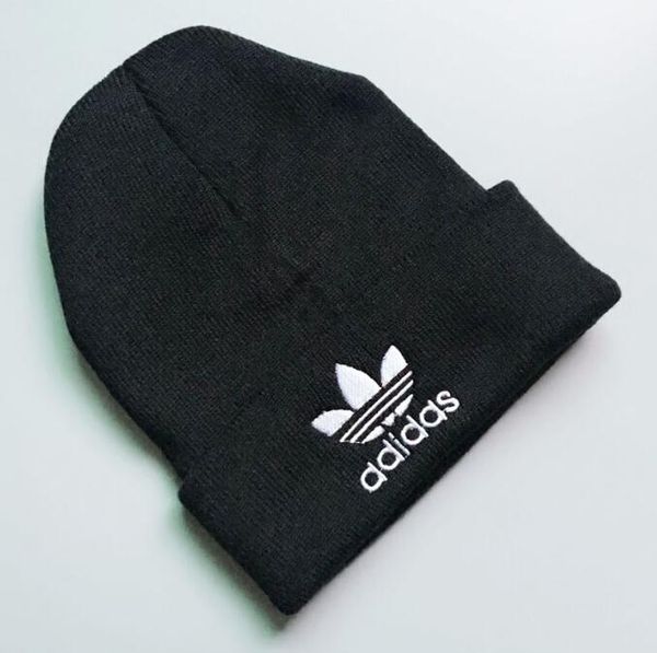 luxury winter brand canada men beanie fashion designer bonnet women casual knitting hip hop skull caps outdoor hats 2375, Blue;gray 
luxury winter brand canada men beanie fashion designer bonnet women casual knitting hip hop skull caps outdoor hats 2375, Blue;gray