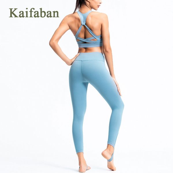 women tracksuit yoga set hollow sport bra high waist quick dry yoga pants bandage capris fitness workout gym clothes sport wear, White;red
women tracksuit yoga set hollow sport bra high waist quick dry yoga pants bandage capris fitness workout gym clothes sport wear, White;red
