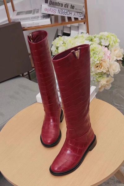 luxury womens snow boots v logo winter knee high 16inch 100% genuine leather motorcyle shoes size 34-41, Black
luxury womens snow boots v logo winter knee high 16inch 100% genuine leather motorcyle shoes size 34-41, Black