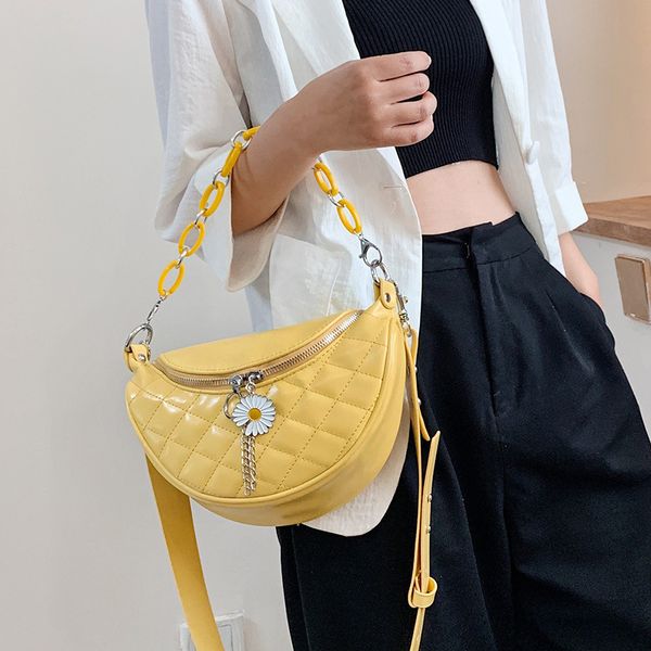 2020 new women's shoulder bag western fashion messenger bag chain handbag chain chest
2020 new women's shoulder bag western fashion messenger bag chain handbag chain chest