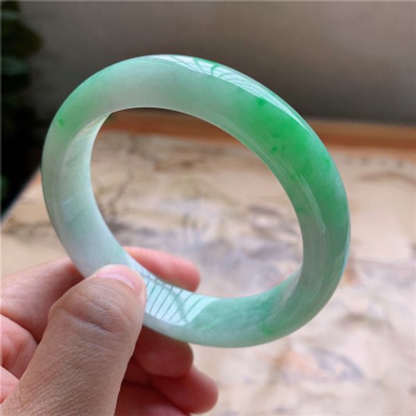 natural burmese jadeite 54-64mm light green two-tone bracelet elegant princess jewelry gift present, Golden;silver
natural burmese jadeite 54-64mm light green two-tone bracelet elegant princess jewelry gift present, Golden;silver
