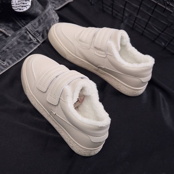 little white shoes women's 2019 winter new korean version of the leather wild flat plus velvet cotton shoes, Black
little white shoes women's 2019 winter new korean version of the leather wild flat plus velvet cotton shoes, Black