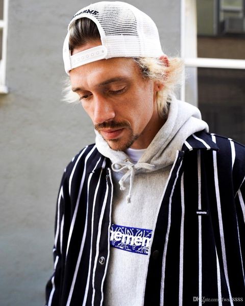 19fw bandana box logo hooded sweatshirt men women embroidery logo hoodies fashion hip hop highstreet outwear 8 colors s-xl 6863, Black
19fw bandana box logo hooded sweatshirt men women embroidery logo hoodies fashion hip hop highstreet outwear 8 colors s-xl 6863, Black