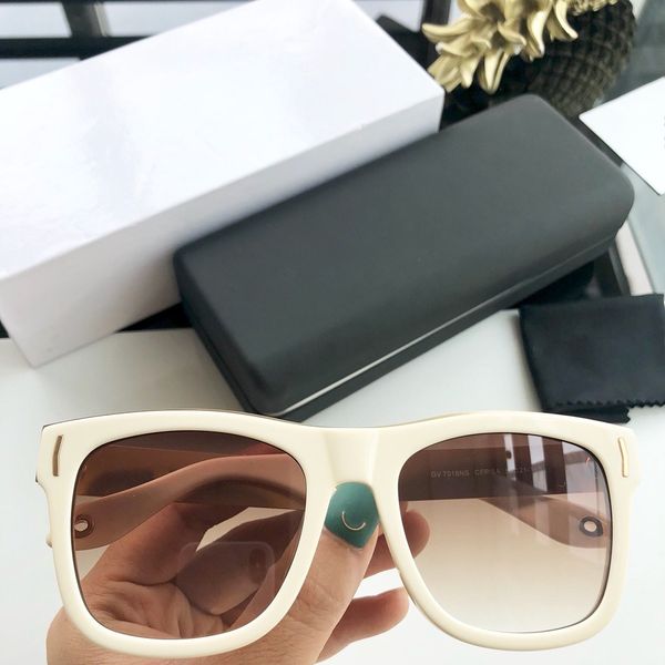new fashion women sunglasses 7016 men sunglasses simple and generous men sun glasses outdoor uv400 protection eyewear with case, White;black
new fashion women sunglasses 7016 men sunglasses simple and generous men sun glasses outdoor uv400 protection eyewear with case, White;black