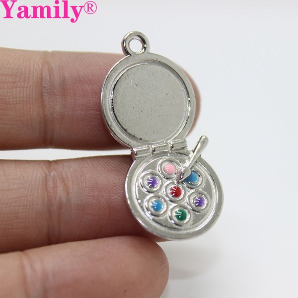 8pcs-- eye shadow charm 22x19mm antique silver tone compact makeup charms pendant for diy jewelry making
8pcs-- eye shadow charm 22x19mm antique silver tone compact makeup charms pendant for diy jewelry making