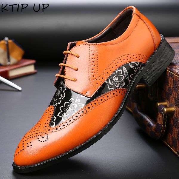 2019 new genuine leather men brogues shoes lace-up bullock business dress shoes men oxfords male formal, Black
2019 new genuine leather men brogues shoes lace-up bullock business dress shoes men oxfords male formal, Black