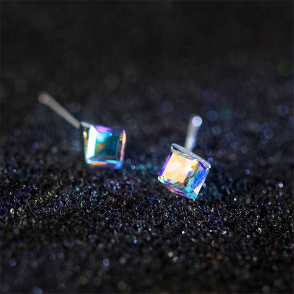 925 sterling silver fashion minimalism cubic crystal stud earrings for girls daughters women jewelry gift e4840, Golden;silver
925 sterling silver fashion minimalism cubic crystal stud earrings for girls daughters women jewelry gift e4840, Golden;silver