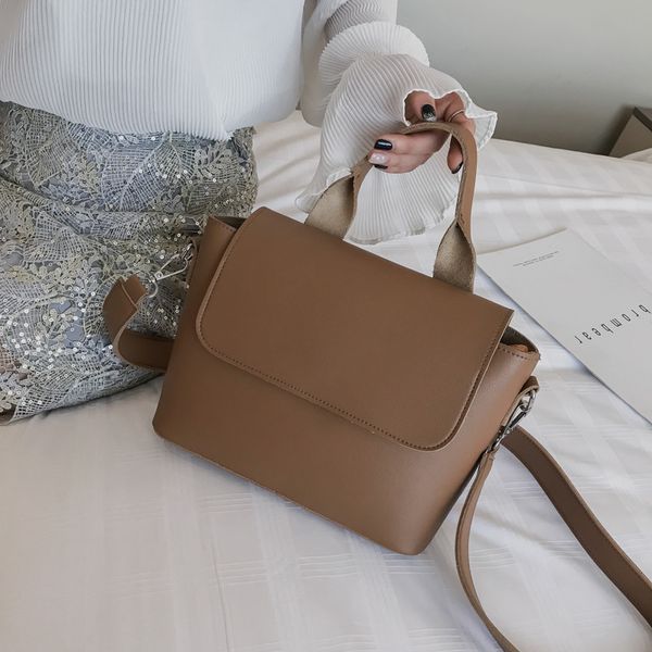 2020 new women's bag ladies handbag shoulder messenger bag fashion women 
2020 new women's bag ladies handbag shoulder messenger bag fashion women