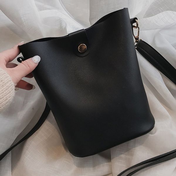 women's wild messenger bag new simple casual solid color portable small fresh ladies bag
women's wild messenger bag new simple casual solid color portable small fresh ladies bag