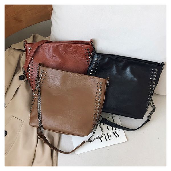 черные сумки женщины осень простой crossbody сумка casual большой емкости плеча пакет кожа pu crossbody сумка женская сумочка
черные сумки женщины осень простой crossbody сумка casual большой емкости плеча пакет кожа pu crossbody сумка женская сумочка