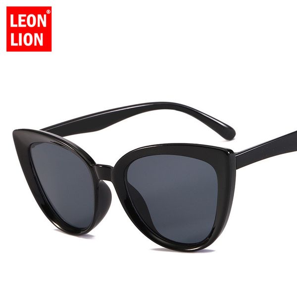 leonlion 2019 vintage cateye sunglasses women classic metal glasses street beat shopping mirror gafas uv400, White;black
leonlion 2019 vintage cateye sunglasses women classic metal glasses street beat shopping mirror gafas uv400, White;black
