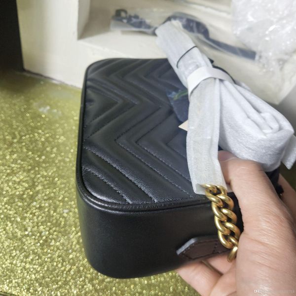 new european style luxury leather shoulder bag women fashion bag soft leather nubuck leather stitching arty bag decoration
new european style luxury leather shoulder bag women fashion bag soft leather nubuck leather stitching arty bag decoration