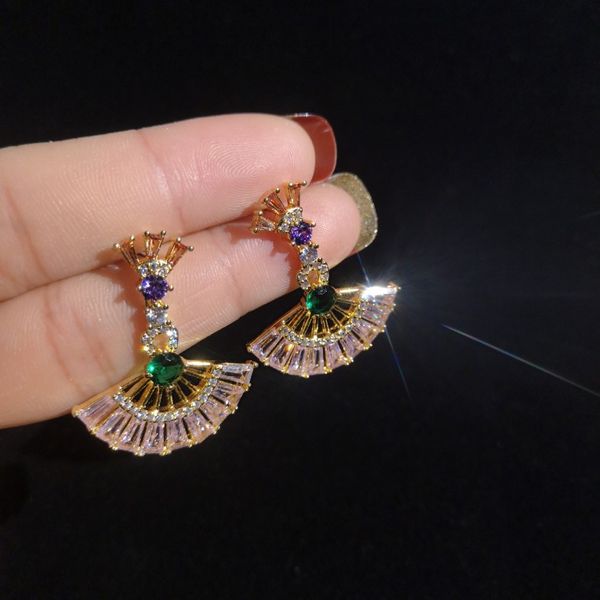 fashion- design wedding long earrings s925 silver needle cubic zirconia fan earrings designer jewelry for women
fashion- design wedding long earrings s925 silver needle cubic zirconia fan earrings designer jewelry for women
