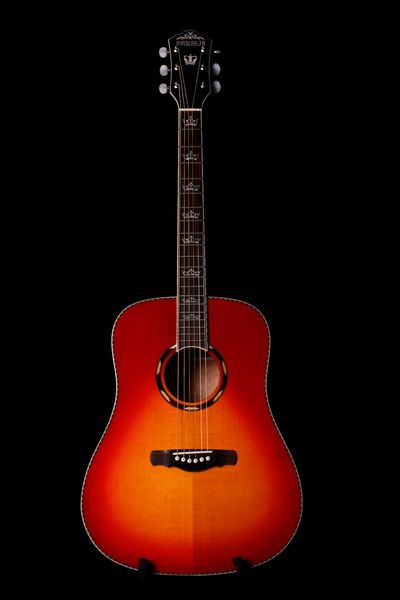 41-inch bioussin, spruce panel side rear sabri, cherry color, rounded fingerboard inlay. freight free
41-inch bioussin, spruce panel side rear sabri, cherry color, rounded fingerboard inlay. freight free