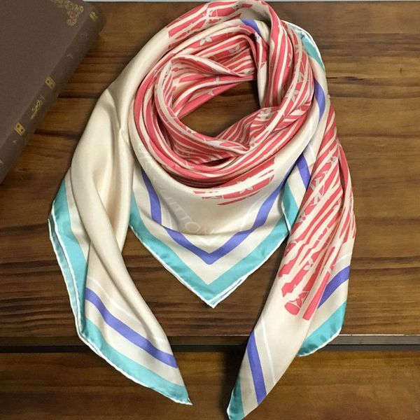 High qualtiy brand scarf 100% twill silk realy silk scarf fashion Womens summer print bag pattern square Scarves Shawl Size 110cm-110cm
High qualtiy brand scarf 100% twill silk realy silk scarf fashion Womens summer print bag pattern square Scarves Shawl Size 110cm-110cm