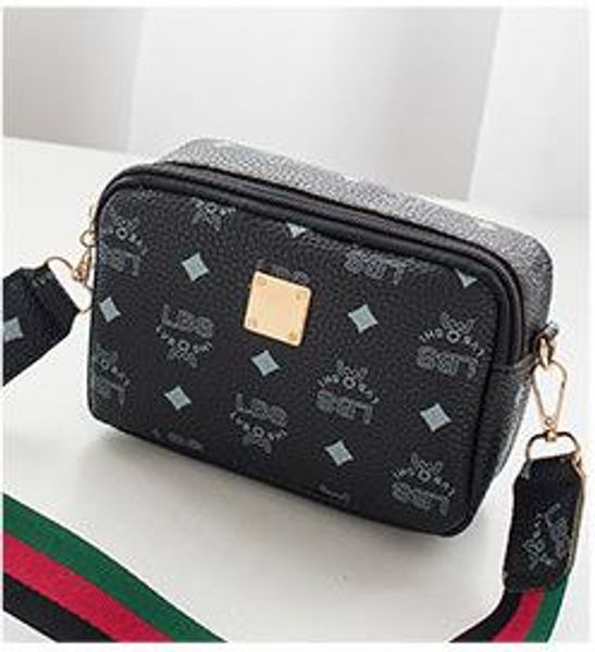 Designer Women's Bags 2020 New Printed Small Bag Wide Shoulder Strap Fashion Square Bag One Shoulder Diagonal Camera Bag
Designer Women's Bags 2020 New Printed Small Bag Wide Shoulder Strap Fashion Square Bag One Shoulder Diagonal Camera Bag