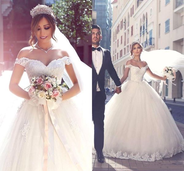 vintage arabic lace ball gown wedding dresses with appliques off shoulder cap sleeves lace up tulle sweep train wedding bridal gowns, White
vintage arabic lace ball gown wedding dresses with appliques off shoulder cap sleeves lace up tulle sweep train wedding bridal gowns, White
