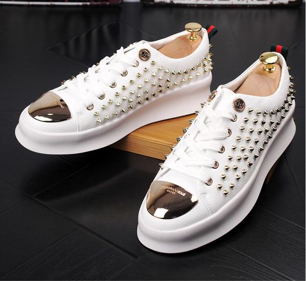 European station men's shoe fashionable man rivet bright slice love shoe cover foot pedal leisure shoes lazy person shoe 38-43c89
European station men's shoe fashionable man rivet bright slice love shoe cover foot pedal leisure shoes lazy person shoe 38-43c89