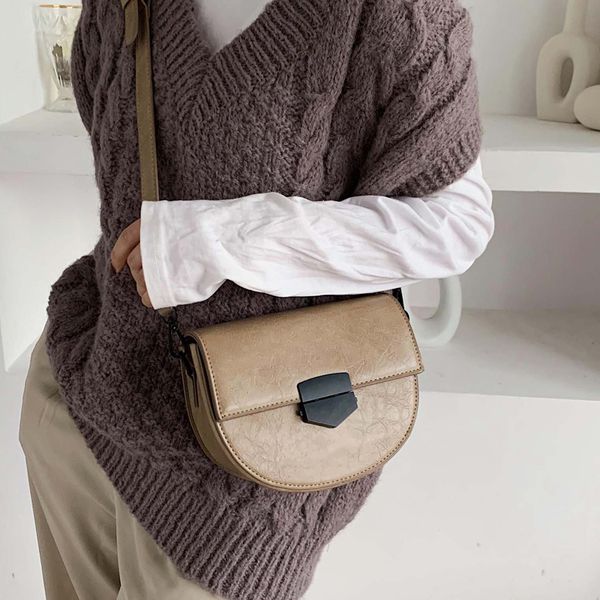 retro solid pu leather saddle bags for women handbags 2019 ladies small shoulder crossbody shoulder messenger bag female purses
retro solid pu leather saddle bags for women handbags 2019 ladies small shoulder crossbody shoulder messenger bag female purses